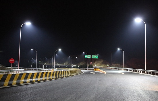 đèn pha Led chiếu sáng kí túc xá